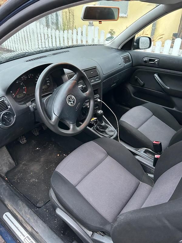 Gebraucht VW Golf IV Basis 75 PS (55 kW) 2000 Blau Limousine