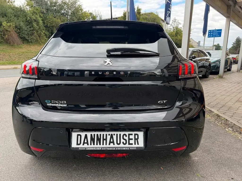 Gebraucht Peugeot e-208 GTi 100 kW (136 PS) 2022 Schwarz Kleinwagen