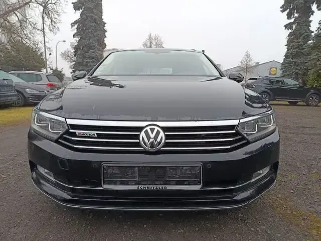 Gebraucht VW Passat Highline 239 PS (175 kW) 2016 Schwarz Kombi