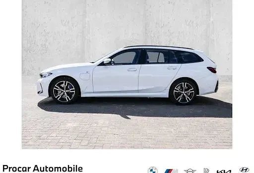 Käytetty BMW 330e M Sport 292 HP (214 kW) 2025 Farmari