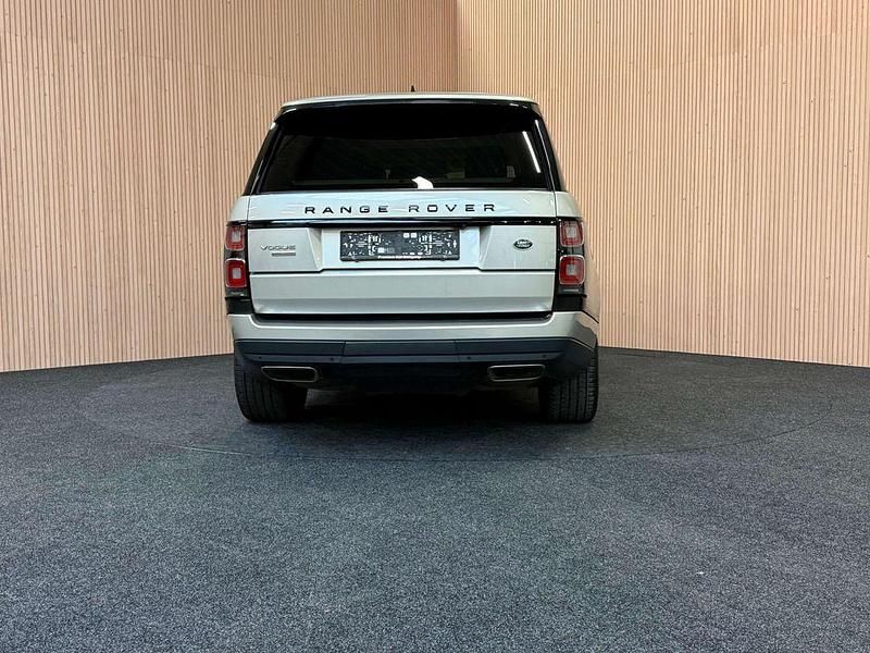Gebraucht Land Rover Range Rover Vogue 525 PS (386 kW) 2019 Gold SUV