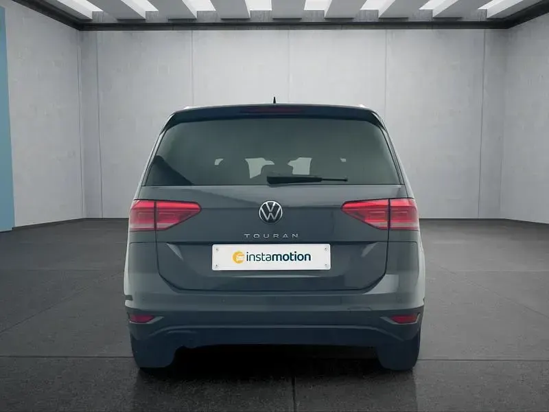 Gebraucht VW Touran 150 PS (110 kW) 2025 Grau Van / Kleinbus