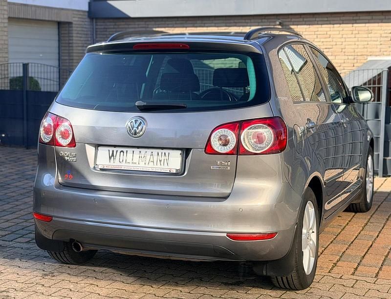 Gebraucht VW Golf VI Team 105 PS (77 kW) 2010 Grau Kleinwagen