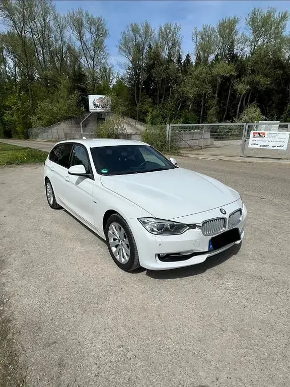 Gebraucht BMW 320 184 PS (135 kW) 2014 Weiß Kombi