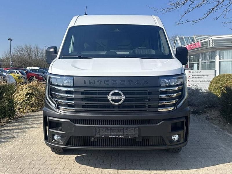 Gebraucht Nissan Interstar N-Connecta 150 PS (110 kW) 2025 Weiss Van