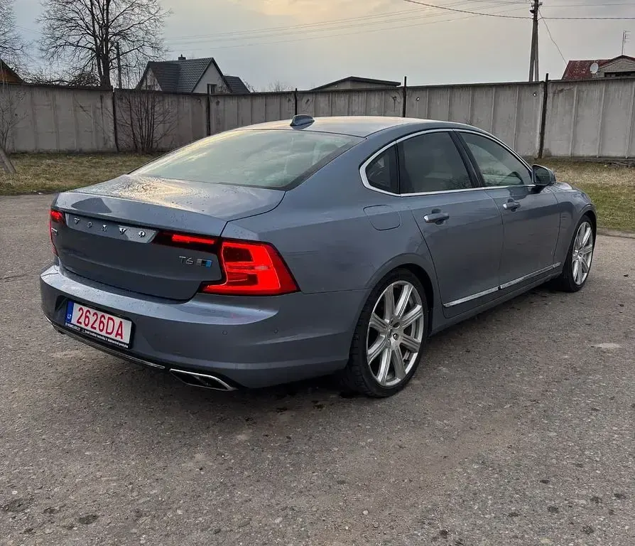 Gebraucht Volvo S90 Inscription 320 PS (235 kW) 2017 Grau Limousine