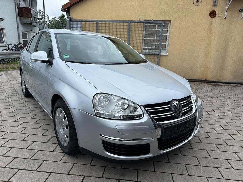 Gebraucht VW Jetta Trendline 102 PS (75 kW) 2005 Silber Limousine