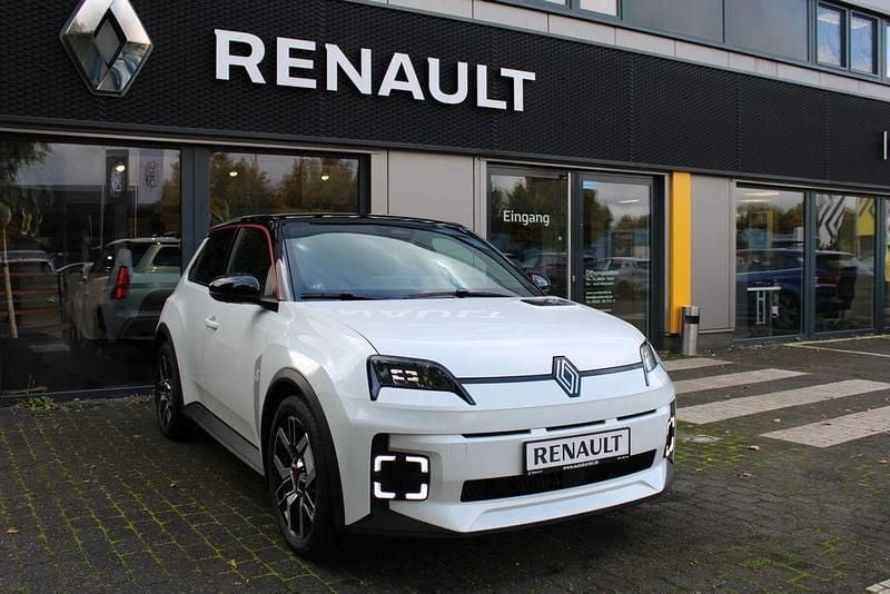 Perlmuttweiß metallic, black Gebraucht 2025 Renault R5 Komfort Kleinwagen | 30.600 € - Bild 1/4