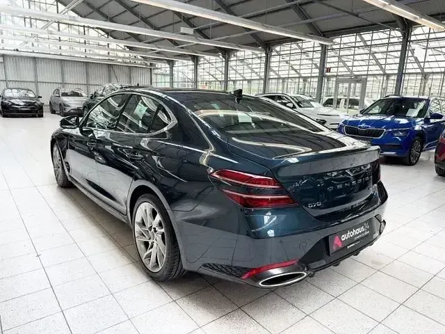 Gebraucht Genesis G70 Sport 245 PS (180 kW) 2022 Blau Limousine