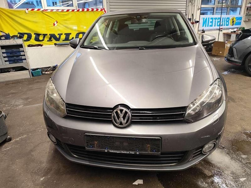 Gebraucht VW Golf VI Team 86 PS (63 kW) 2011 United grey metallic Kleinwagen