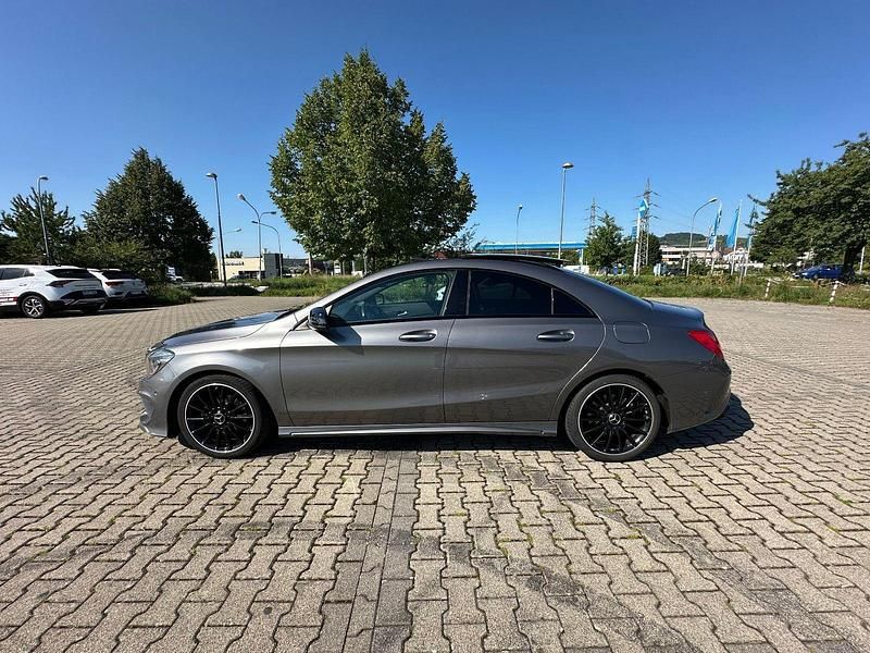 Gebraucht 2016 Mercedes CLA200 AMG line Coupé | 19.999 € (Fairer Preis) - Bild 1/4