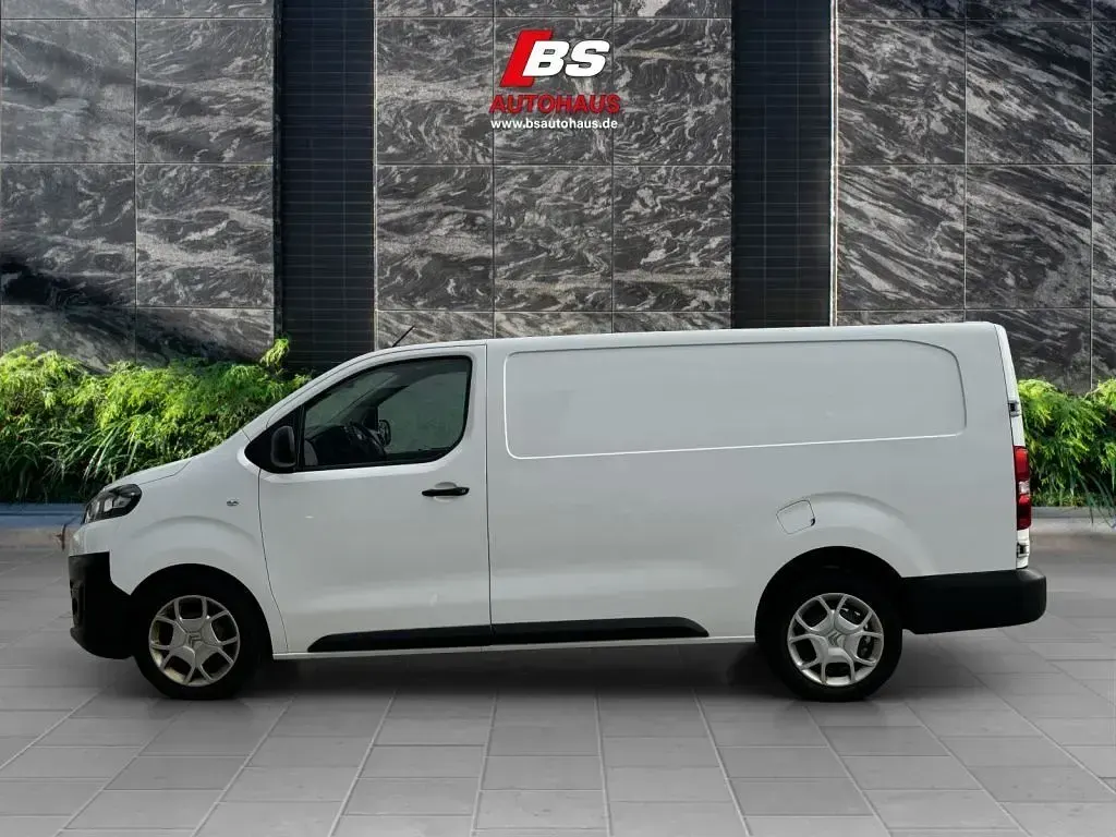 Käytetty Citroën Jumpy 144 HP (105 kW) 2022 Valkoinen Tila-auto
