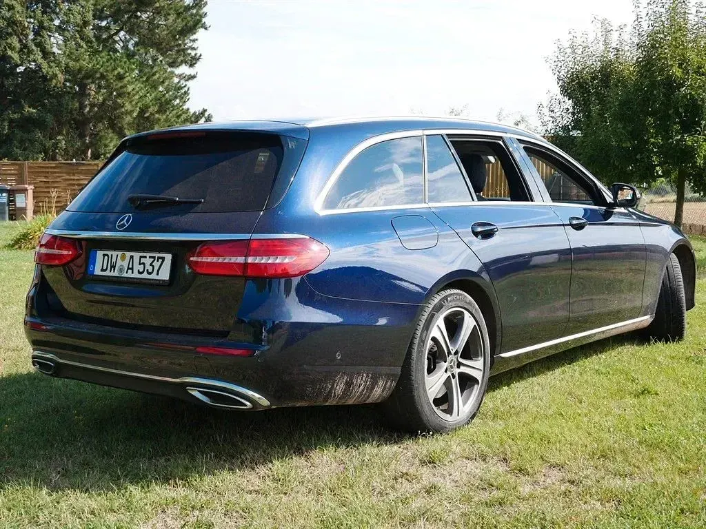 Gebraucht Mercedes E400 340 PS (250 kW) 2018 Blau Limousine