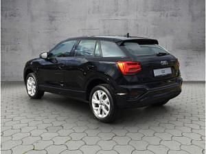 Neu Audi Q2 Advanced Plus 150 PS (110 kW) 2026 Schwarz (schwarz (brillantschwarz)) SUV