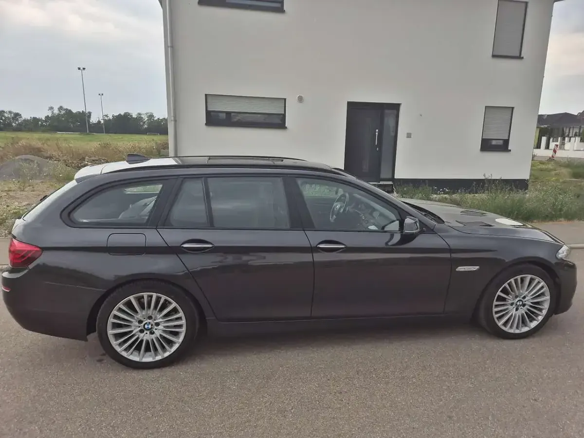 Gebraucht BMW 530 Luxury Line 258 PS (189 kW) 2014 Grau Kombi