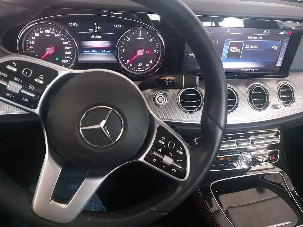 Second-hand Mercedes E220 194 CP (142 kW) 2019 Gri Berlinǎ
