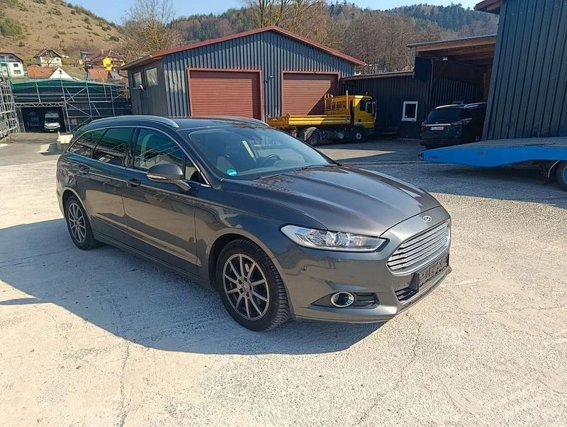 Gebraucht Ford Mondeo Titanium 150 PS (110 kW) 2016 Grau Kombi