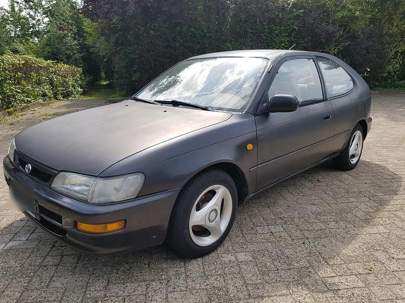 Schwarz Gebraucht 1996 Toyota Corolla Kleinwagen | 1.700 € - Bild 1/4