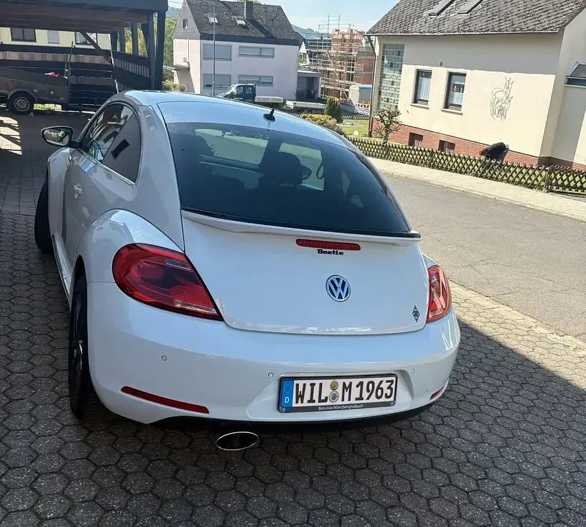 Gebraucht VW Beetle 160 PS (117 kW) 2012 Weiß Kleinwagen