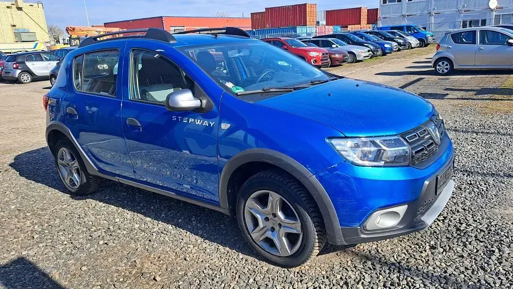 Gebraucht Dacia Sandero Prestige 90 PS (66 kW) 2018 Blau SUV