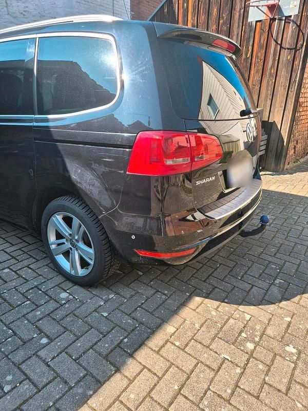 Gebraucht VW Sharan 140 PS (102 kW) 2015 Schwarz Van / Kleinbus