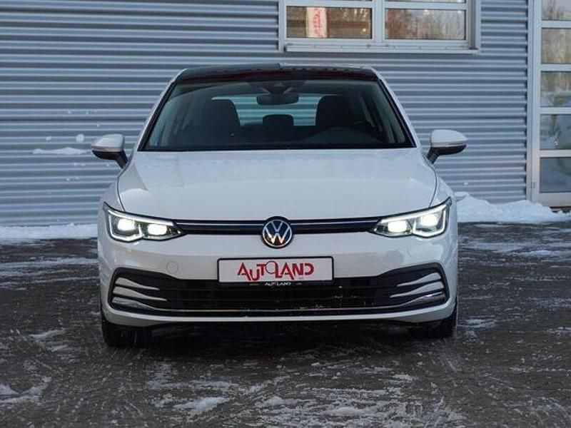 Gebraucht VW Golf VII Style 150 PS (110 kW) 2020 Pure white Limousine