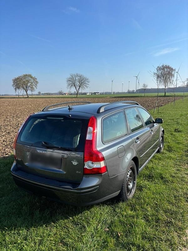 Gebraucht Volvo V50 140 PS (102 kW) 2004 Andere farben Kombi