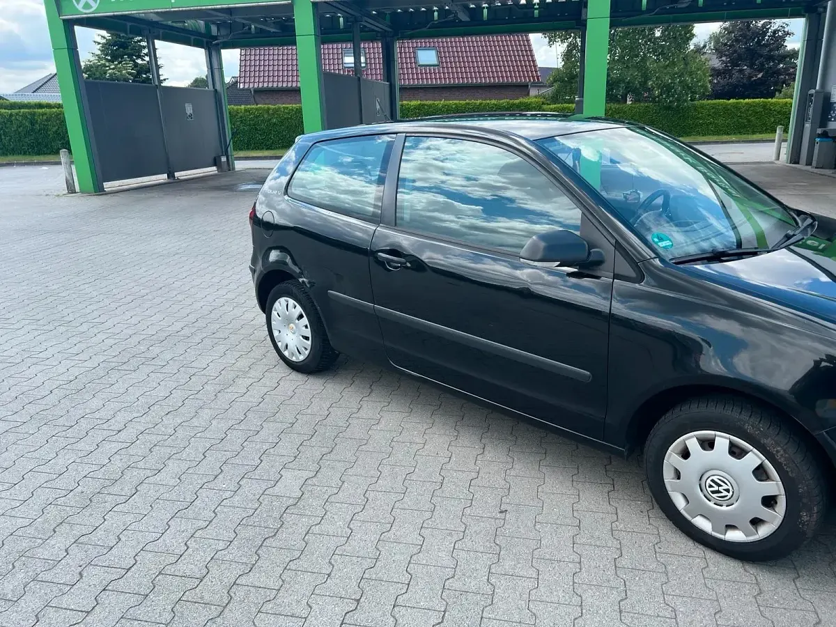 Gebraucht VW Polo 55 PS (40 kW) 2007 Schwarz Kleinwagen
