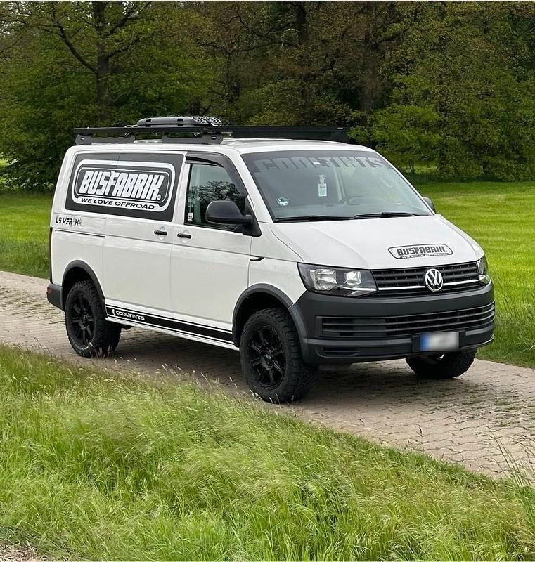 Gebraucht VW Transporter 102 PS (75 kW) 2018 Weiß Van