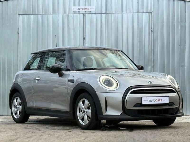 Gebraucht Mini Cooper Essential 136 PS (100 kW) 2022 Melting silver iii Kleinwagen