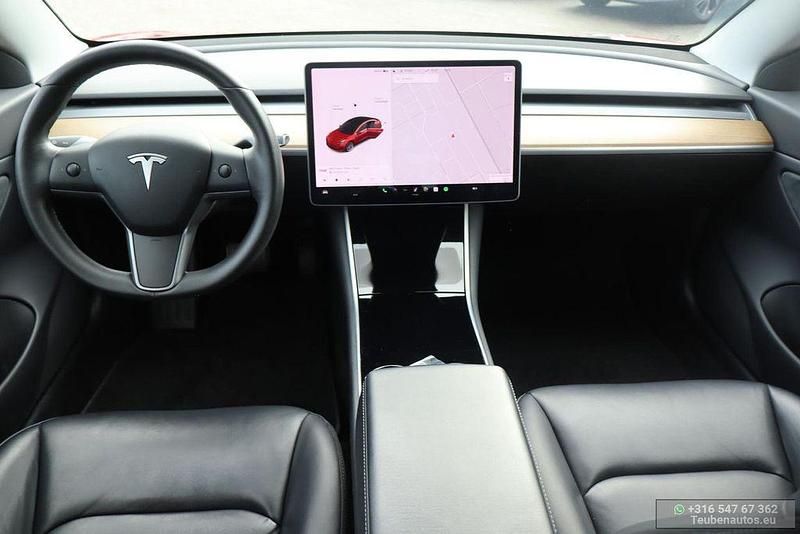 Gebraucht Tesla Model 3 Long Range AWD 258 kW (351 PS) 2019 Rot Limousine