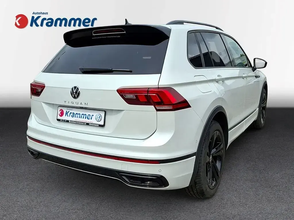 Gebraucht VW Tiguan R-line 150 PS (110 kW) 2024 Weiß SUV