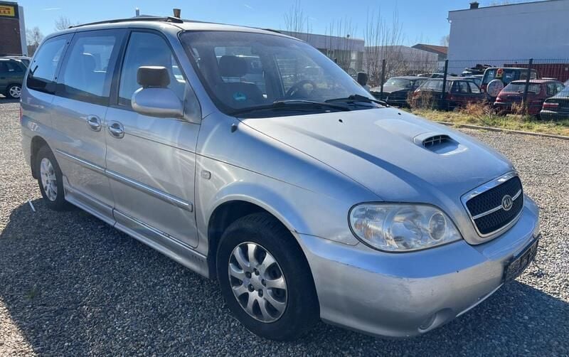 Silber Gebraucht 2007 Kia Carnival Van / Kleinbus | 4.500 € (Fairer Preis) - Bild 1/4