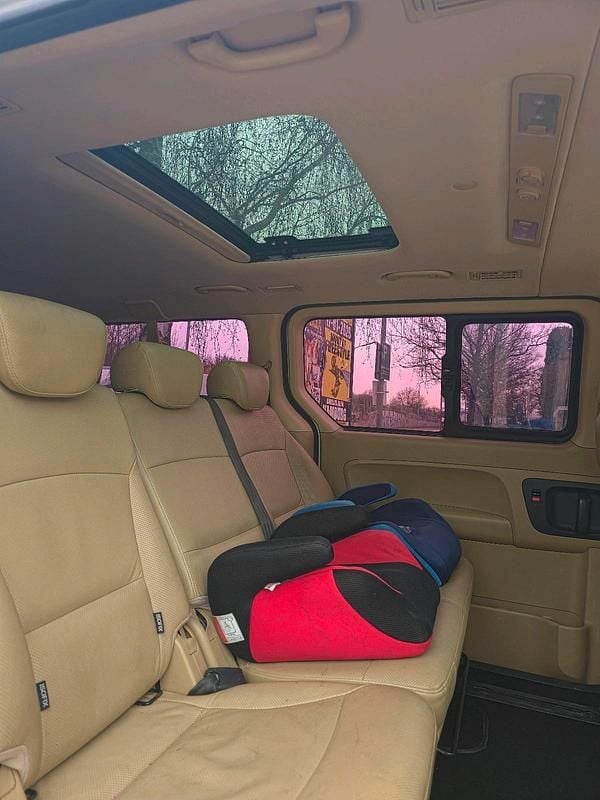 Gebraucht Hyundai H-1 170 PS (125 kW) 2016 Weiß Van / Kleinbus