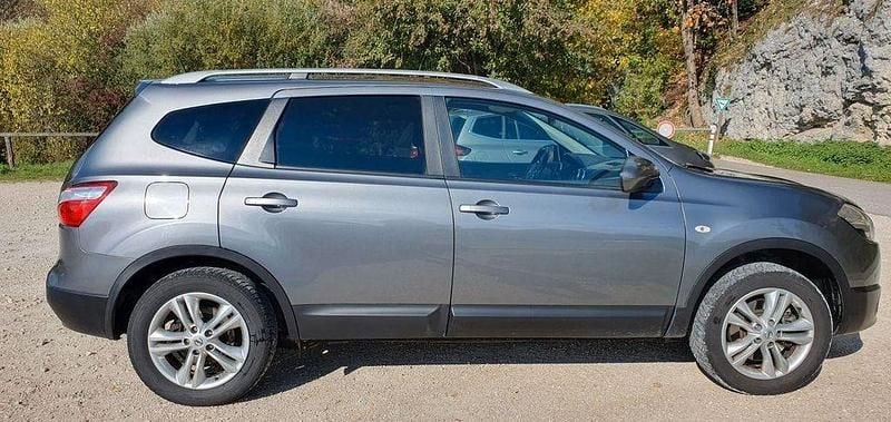 Gebraucht Nissan Qashqai +2 Acenta 131 PS (96 kW) 2012 Grau SUV