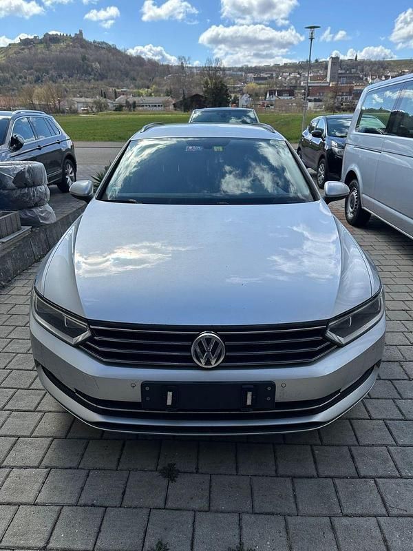 Gebraucht VW Passat 190 PS (139 kW) 2015 Silber Kombi