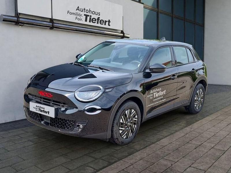 Schwarz Gebraucht 2025 Fiat 600E Red Limousine | 32.960 € - Bild 1/4