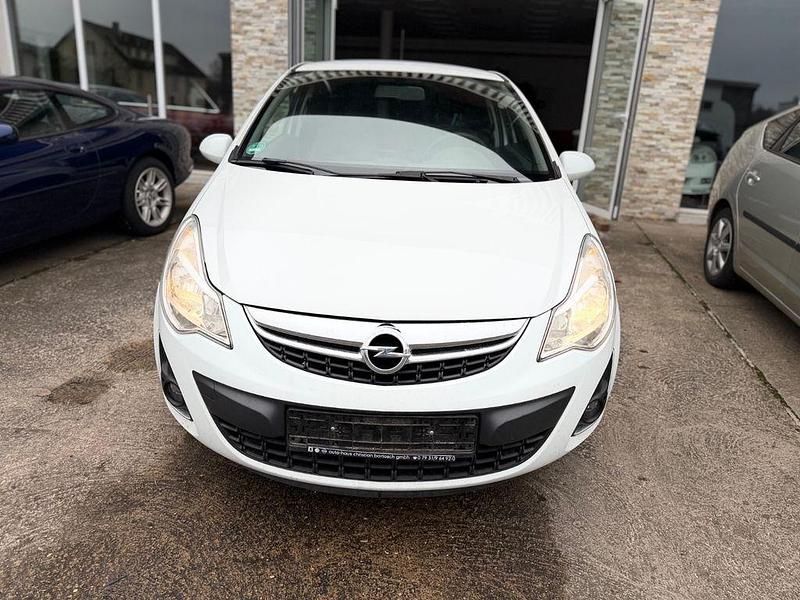 Gebraucht Opel Corsa Selection 87 PS (63 kW) 2011 Weiß Kleinwagen