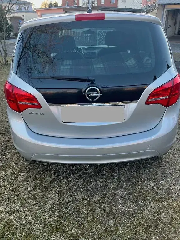Gebraucht Opel Meriva Edition 101 PS (74 kW) 2010 Silber Van / Kleinbus