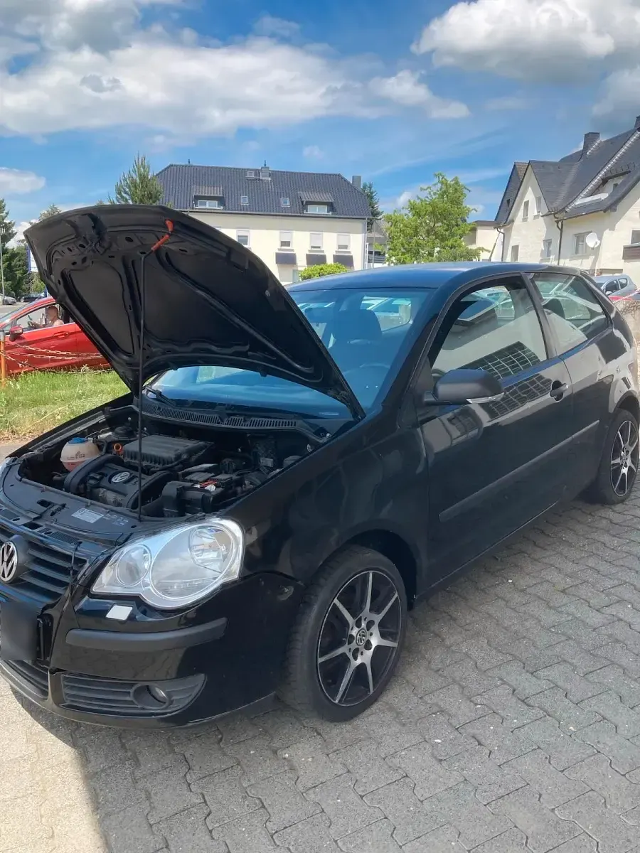 Gebraucht VW Polo 75 PS (55 kW) 2007 Schwarz Kleinwagen