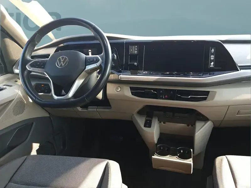 Gebraucht VW Multivan 150 PS (110 kW) 2024 Grau Van / Kleinbus