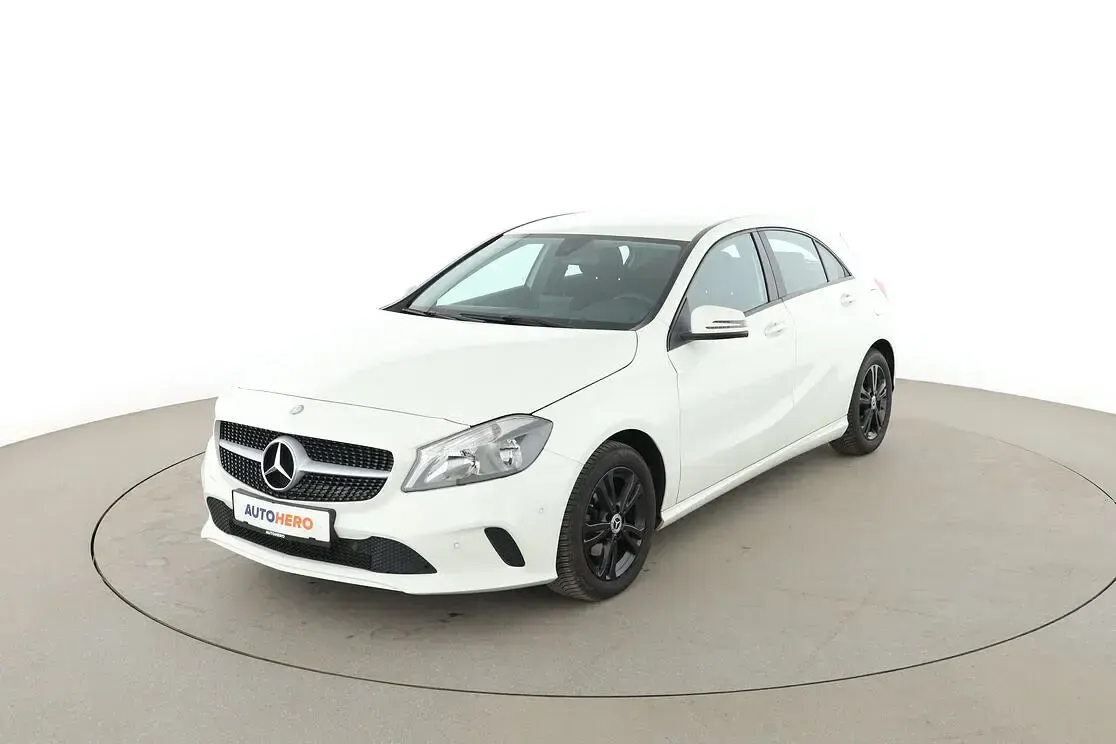 Gebraucht Mercedes A160 102 PS (75 kW) 2017 Limousine
