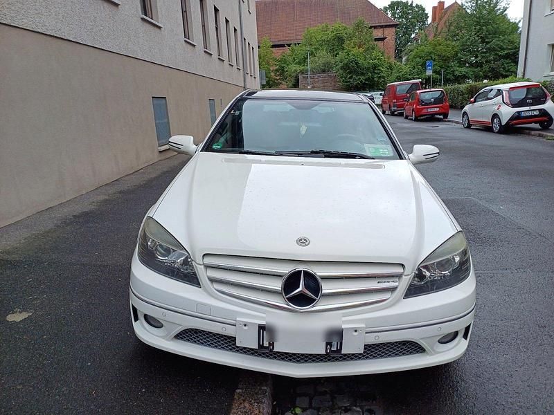 Weiß Gebraucht 2010 Mercedes CL180 Coupé | 6.666 € - Bild 1/4