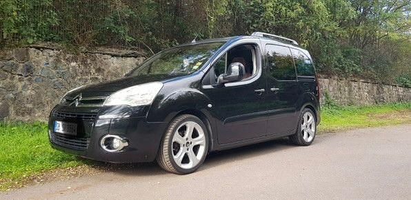 Second-hand Citroën Berlingo Exclusive 120 CP (88 kW) 2010 Negru Monovolum