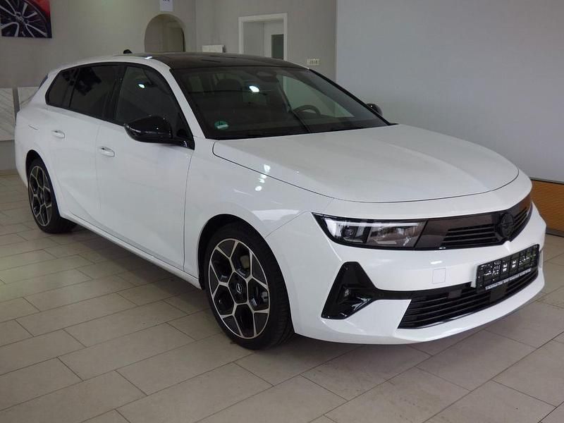 Gebraucht Opel Astra Ultimate 131 PS (96 kW) 2024 Weiß Kombi