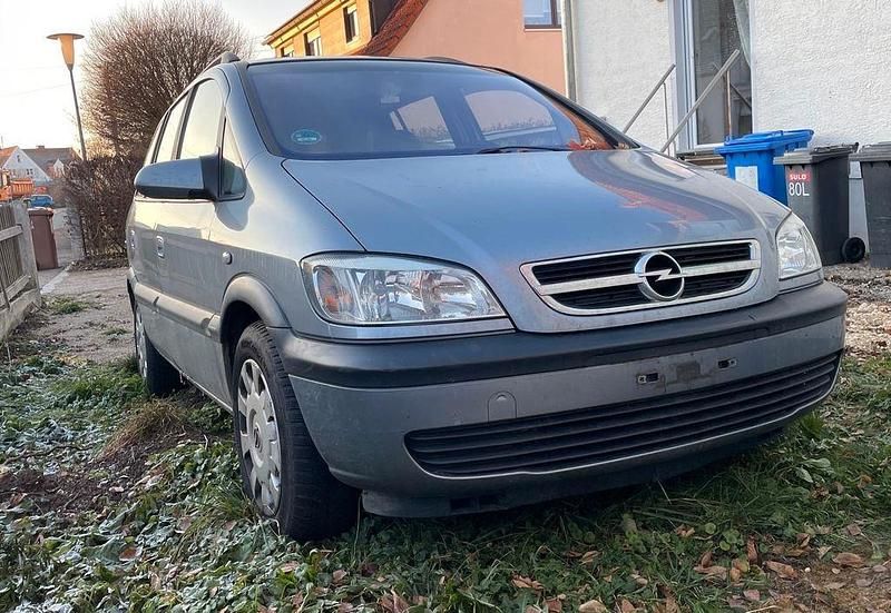 Gebraucht Opel Zafira Elegance 147 PS (108 kW) 2003 Grau Van / Kleinbus