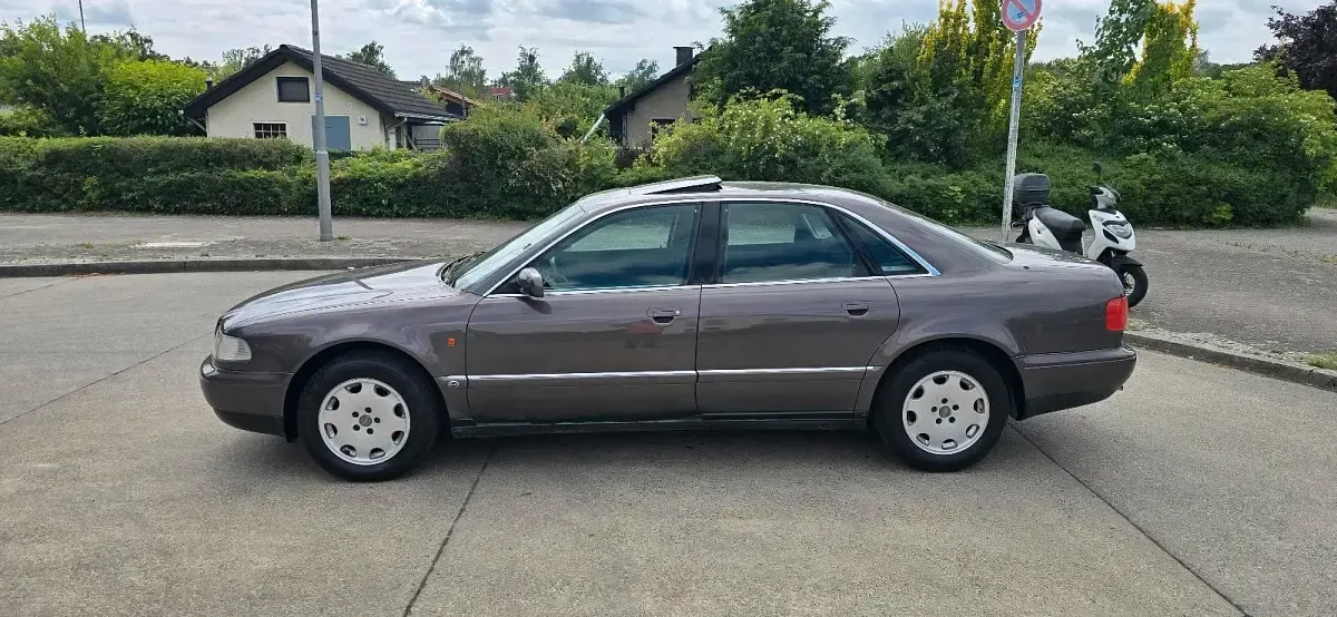 Gebraucht Audi A8 Design 1995 Braun Limousine