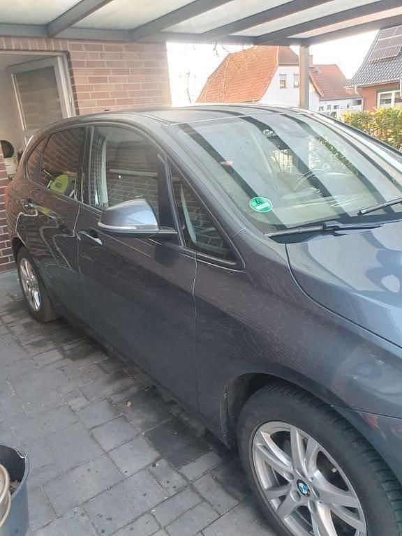 Gebraucht BMW 218 Active Tourer Sport Line 150 PS (110 kW) 2016 Grau Van / Kleinbus