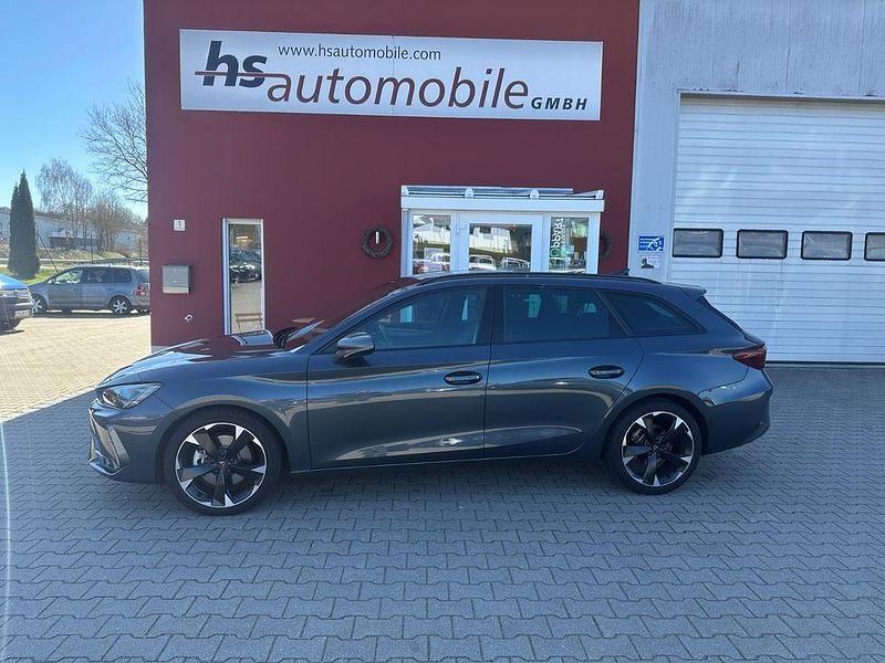 Second-hand Cupra Leon 150 CP (110 kW) 2024 Gri Berlinǎ