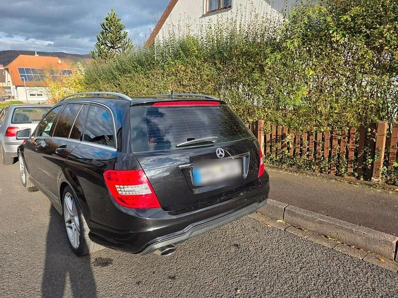 Gebraucht Mercedes C200 AMG 184 PS (135 kW) 2013 Schwarz Kombi